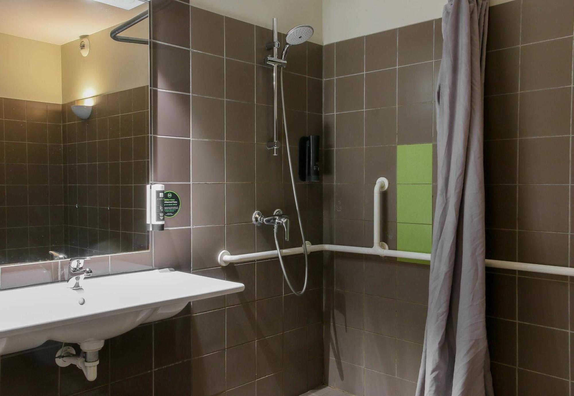 B&B Hotel Aubagne Жеменос Екстер'єр фото